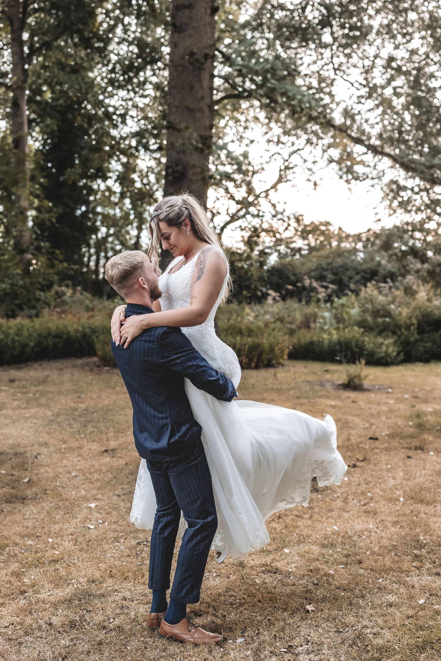 A natural couple guided image within the grounds of Kelham House