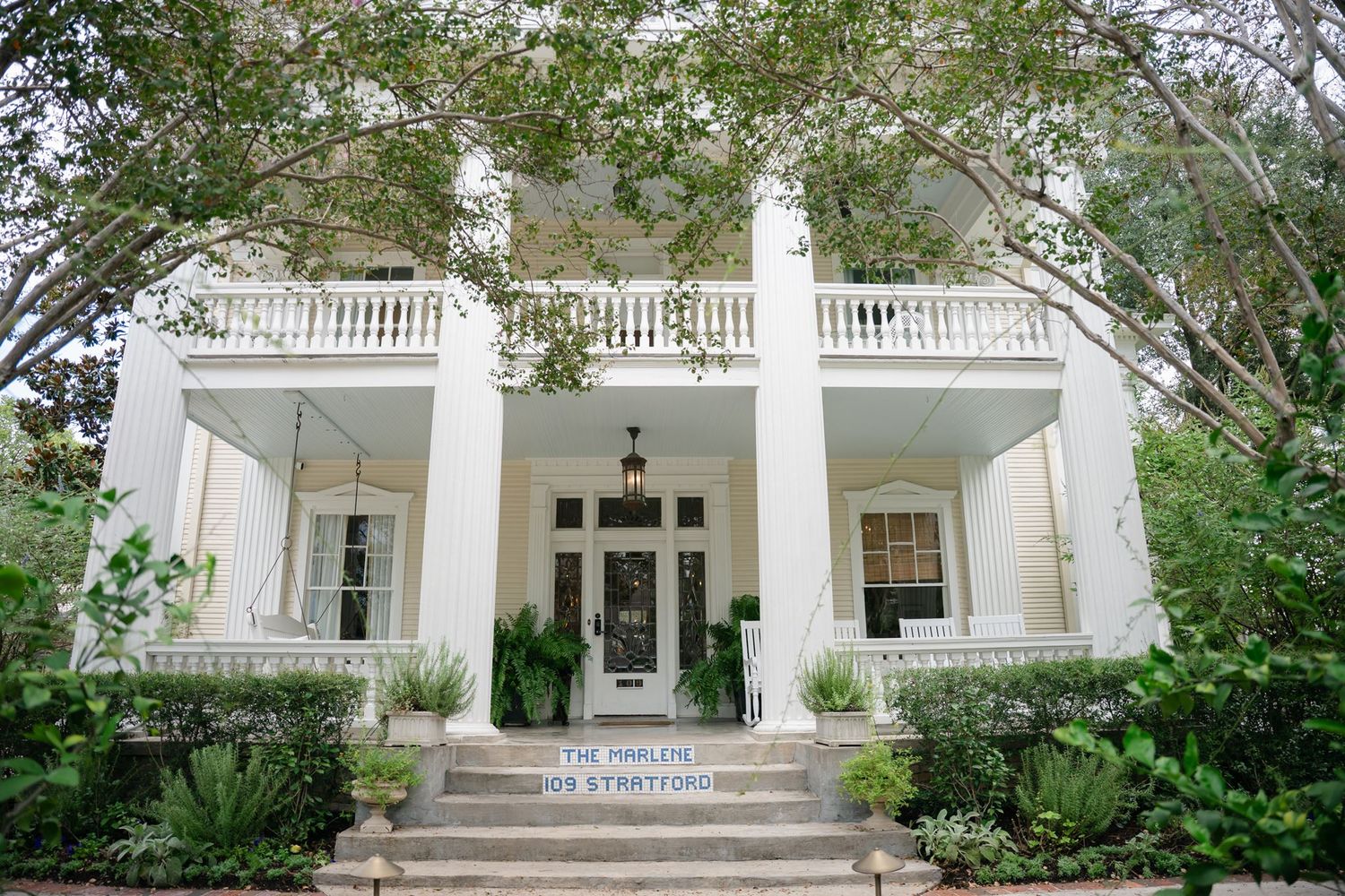 Front exterior facade of The Marlene hotel in Houston, Texas.