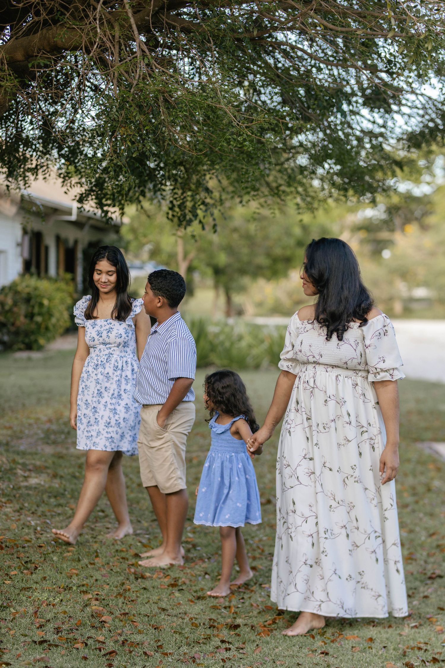 Natural family photos on Punta Cana's beaches, preserving laughter, love, and the unique bond that makes your family special.