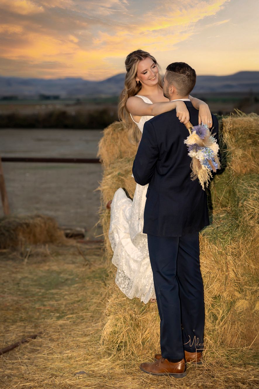 Farmhouse elopement Marsing Idaho Milestones Studios LLC, Lucky Four Farm