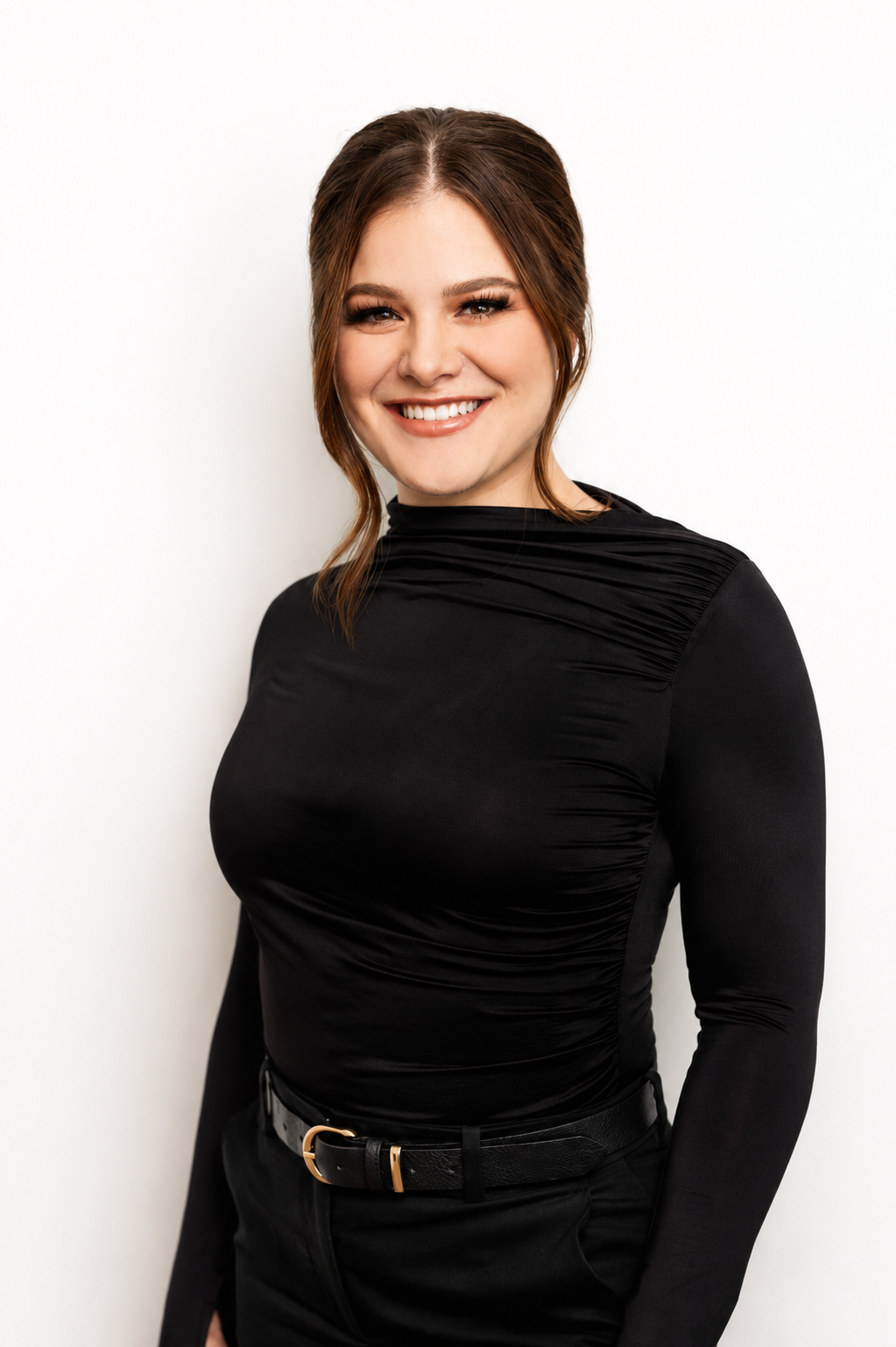 Morgan Syrie _ Hair Stylist Glow Blow Dry Bar Hair Salon in Barrie