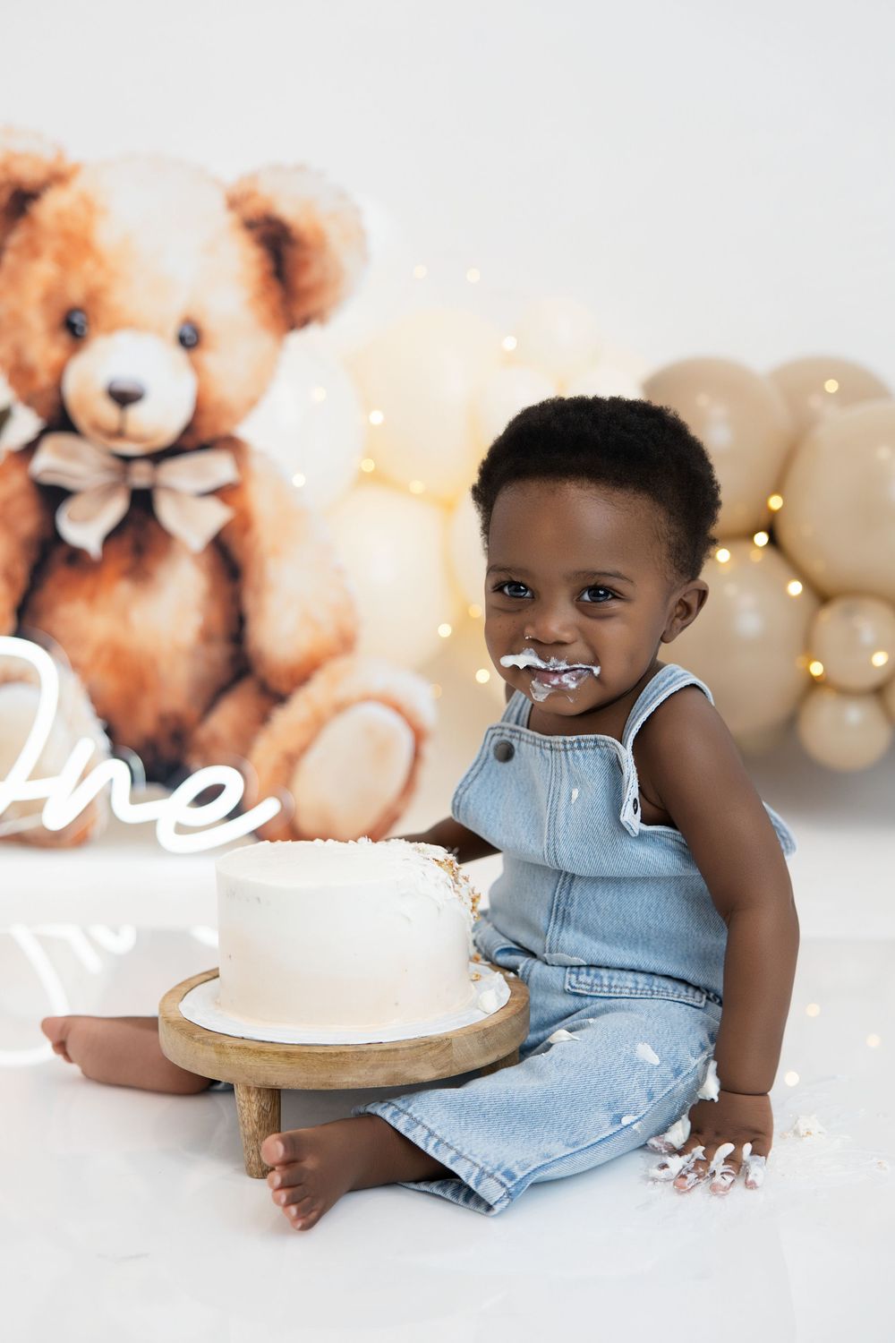 First birthday boy bear themed cake smash brown tones Nashville photographer