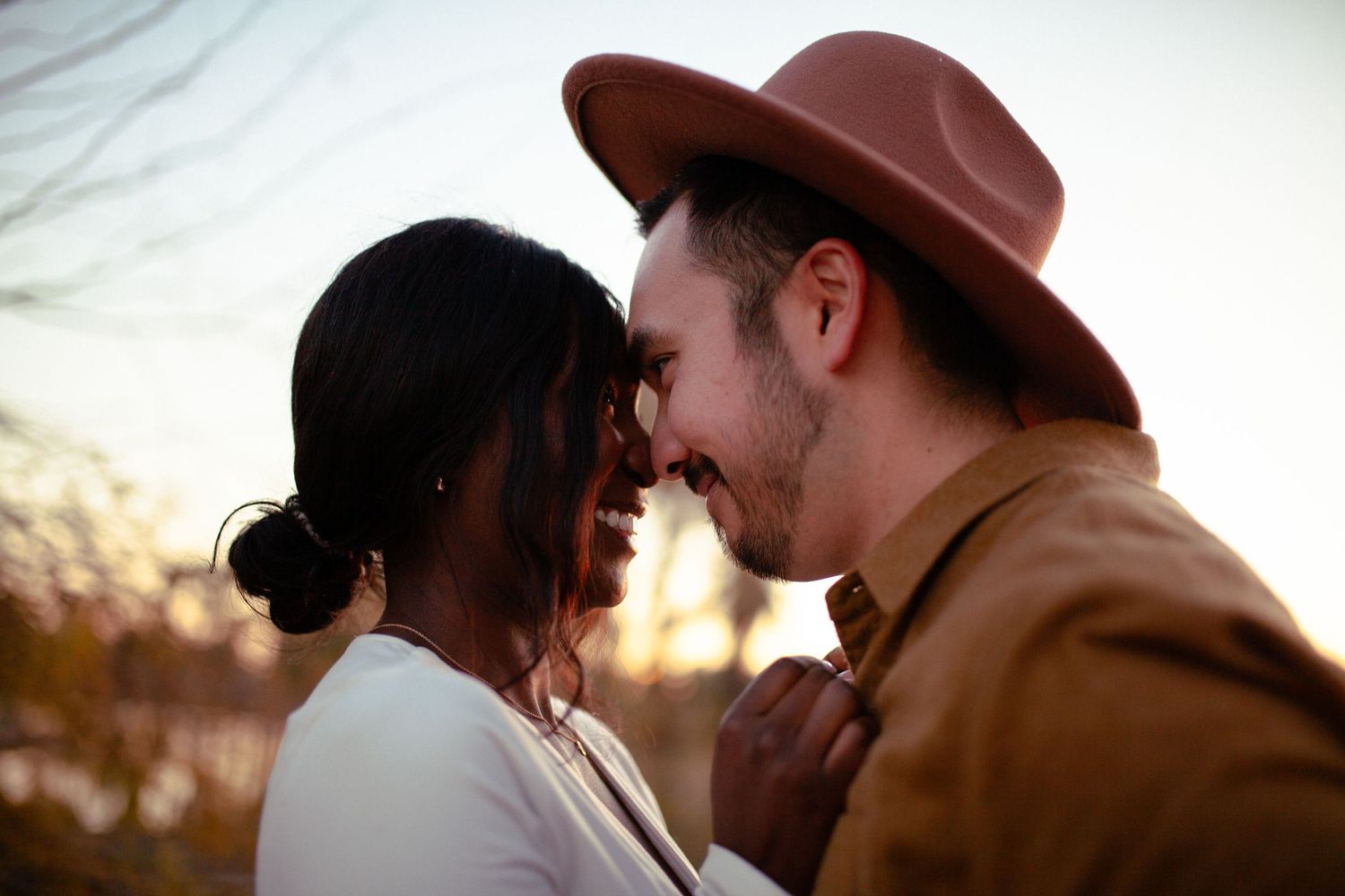 Couples photo shoot at Papago Park in Arizona