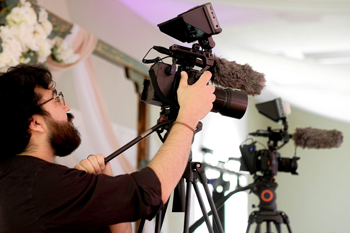 wedding-video-videographer-videography-fort-wayne-indiana-huntington-ossian-decatur-bluffton-kendallville-auburn-angola-columbia-city-warsaw