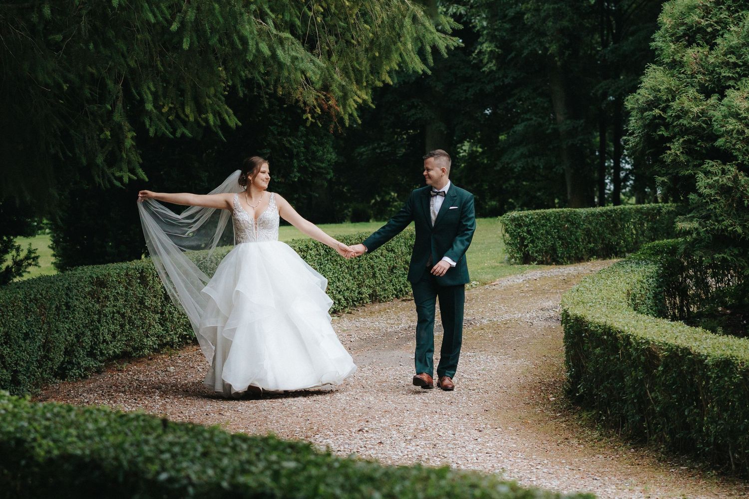 Sesja ślubna w pałacu. Wojciech Grzegorczyk fotograf ślubny Olsztyn
