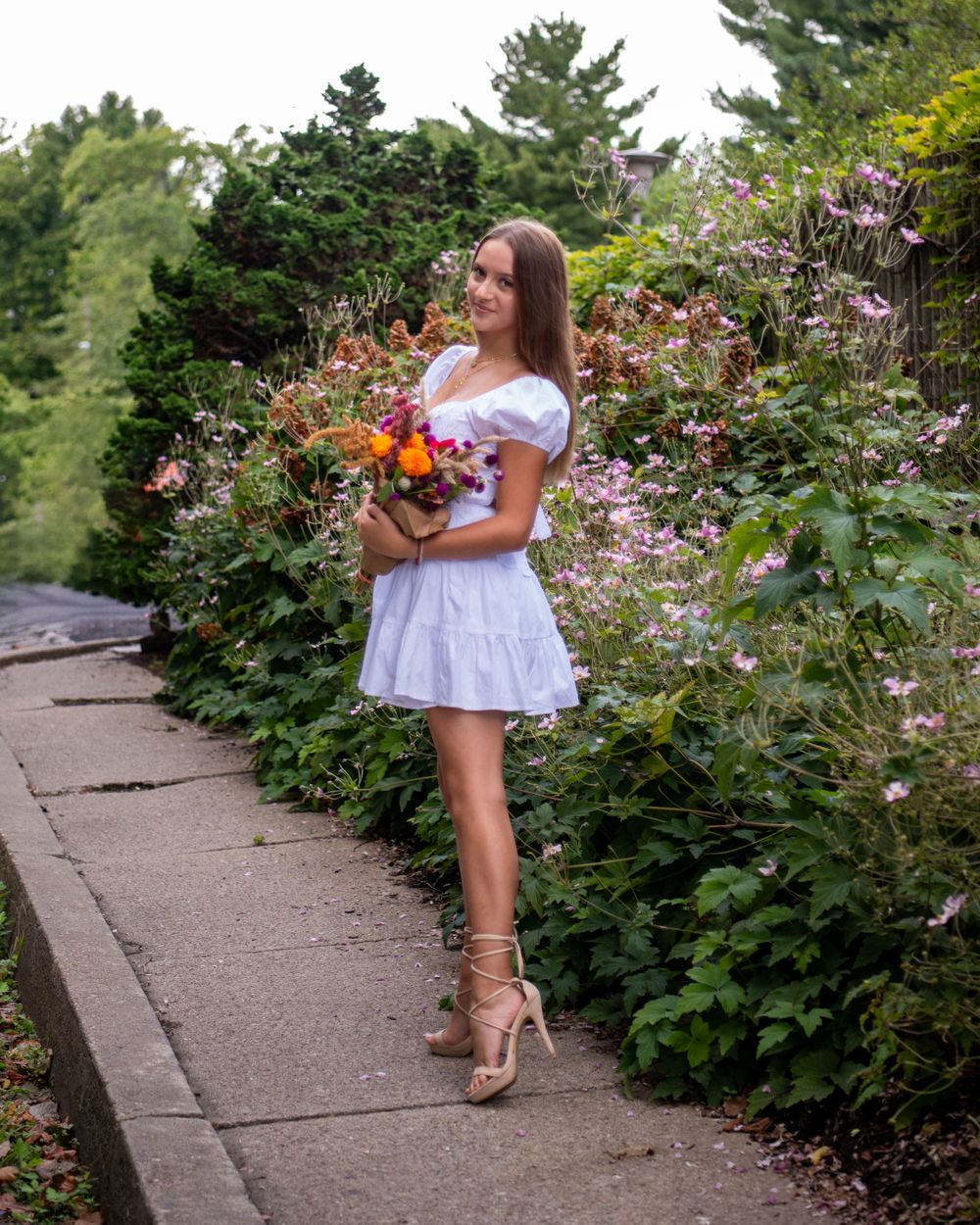 senior summer dress flowers Pittsburgh Pittsburgh Dance Photographer