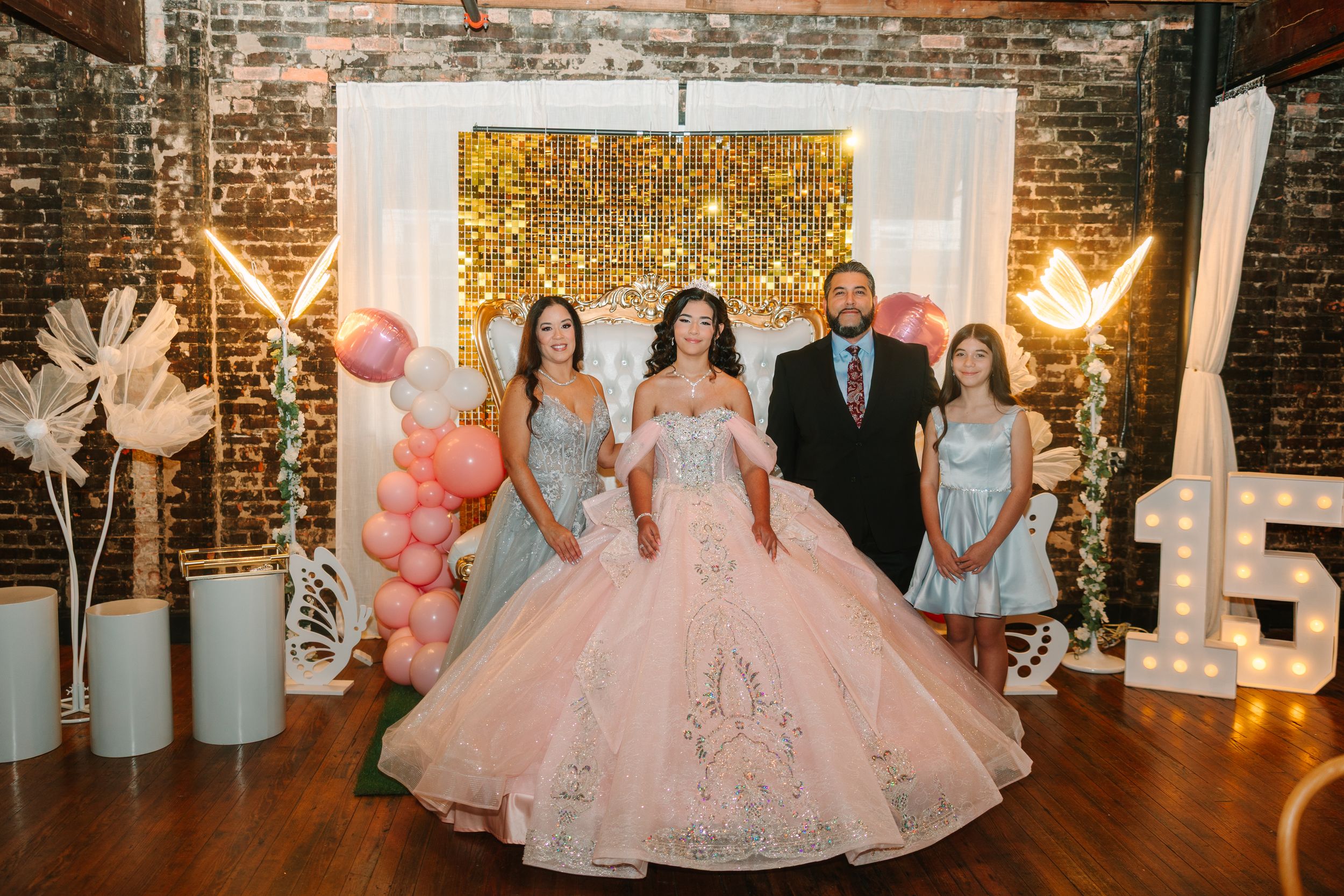 Bilingual quinceañera photographer in Jacksonville, St. Augustine and miami downtown jax the lark event