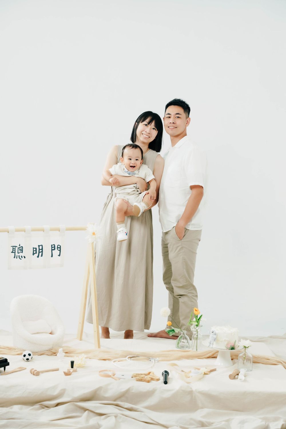 家庭寫真、屏東美式親子寫真、屏東全家福、屏東家族照推薦照相館、屏東自助婚紗攝影工作室、屏東高雄台南攝影棚、生日派對慶生寫真、週歲寫真、高雄美式家庭親子寫真攝影團隊、台灣旅拍攝影師、高雄登記寫真、紐西蘭婚紗寫真海外婚禮、新加坡香港海外家庭旅遊日本東京京都峇里島韓國旅遊寫真