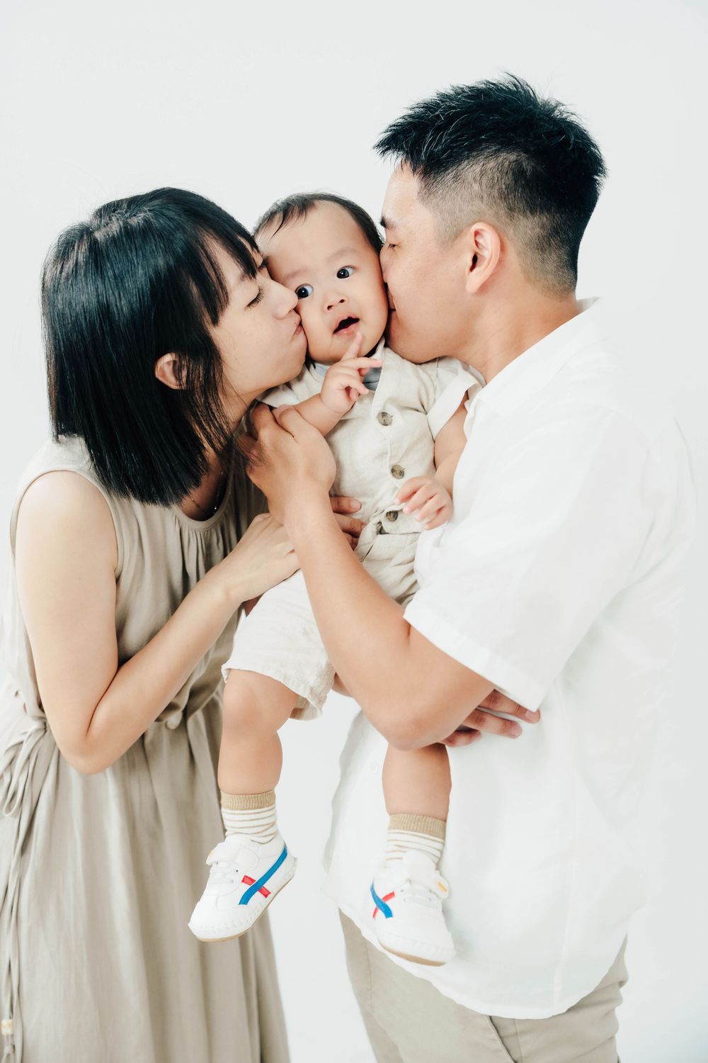 家庭寫真、屏東美式親子寫真、屏東全家福、屏東家族照推薦照相館、屏東自助婚紗攝影工作室、屏東高雄台南攝影棚、生日派對慶生寫真、週歲寫真、高雄美式家庭親子寫真攝影團隊、台灣旅拍攝影師、高雄登記寫真、紐西蘭婚紗寫真海外婚禮、新加坡香港海外家庭旅遊日本東京京都峇里島韓國旅遊寫真