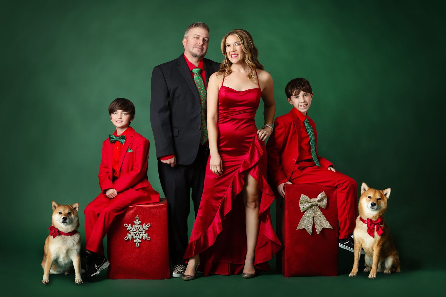 Family Studio Photographer Christmas Pictures