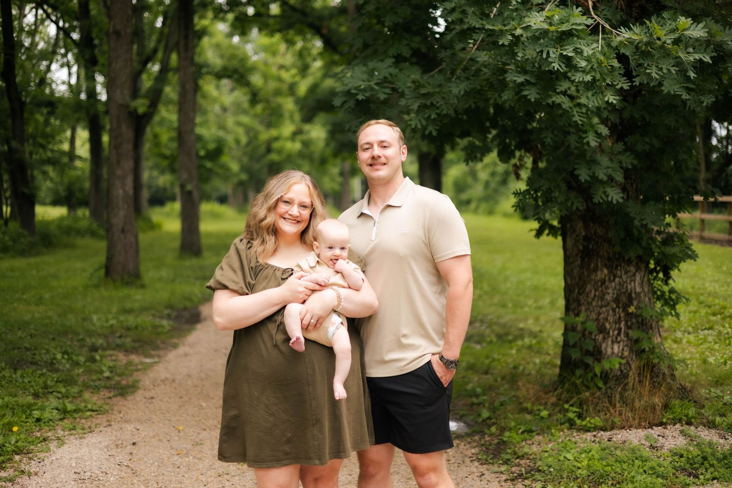 Outdoor summer family photos in the park in Springfield, Illinois