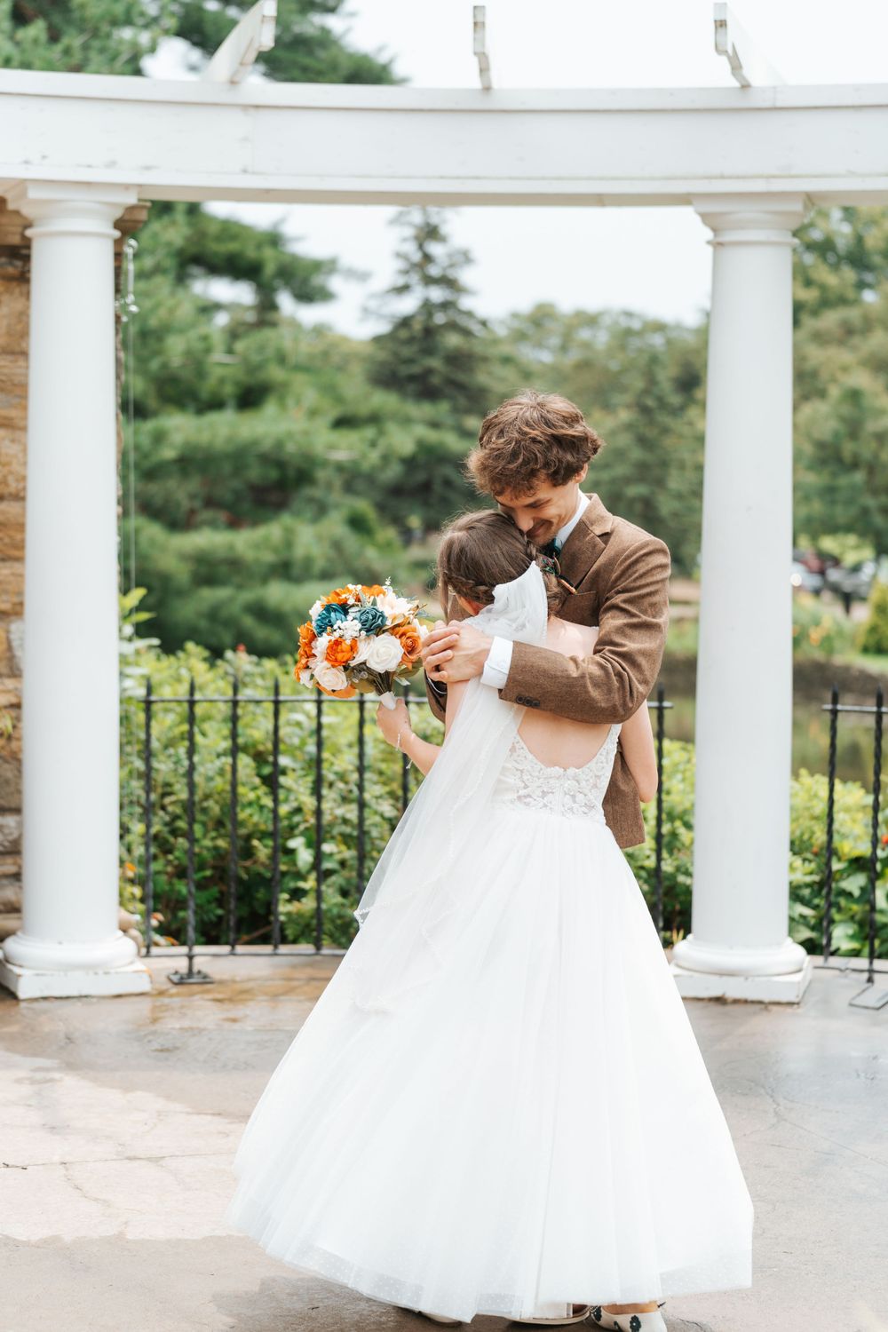 Ally & Jesse Como Conservatory First Look 6