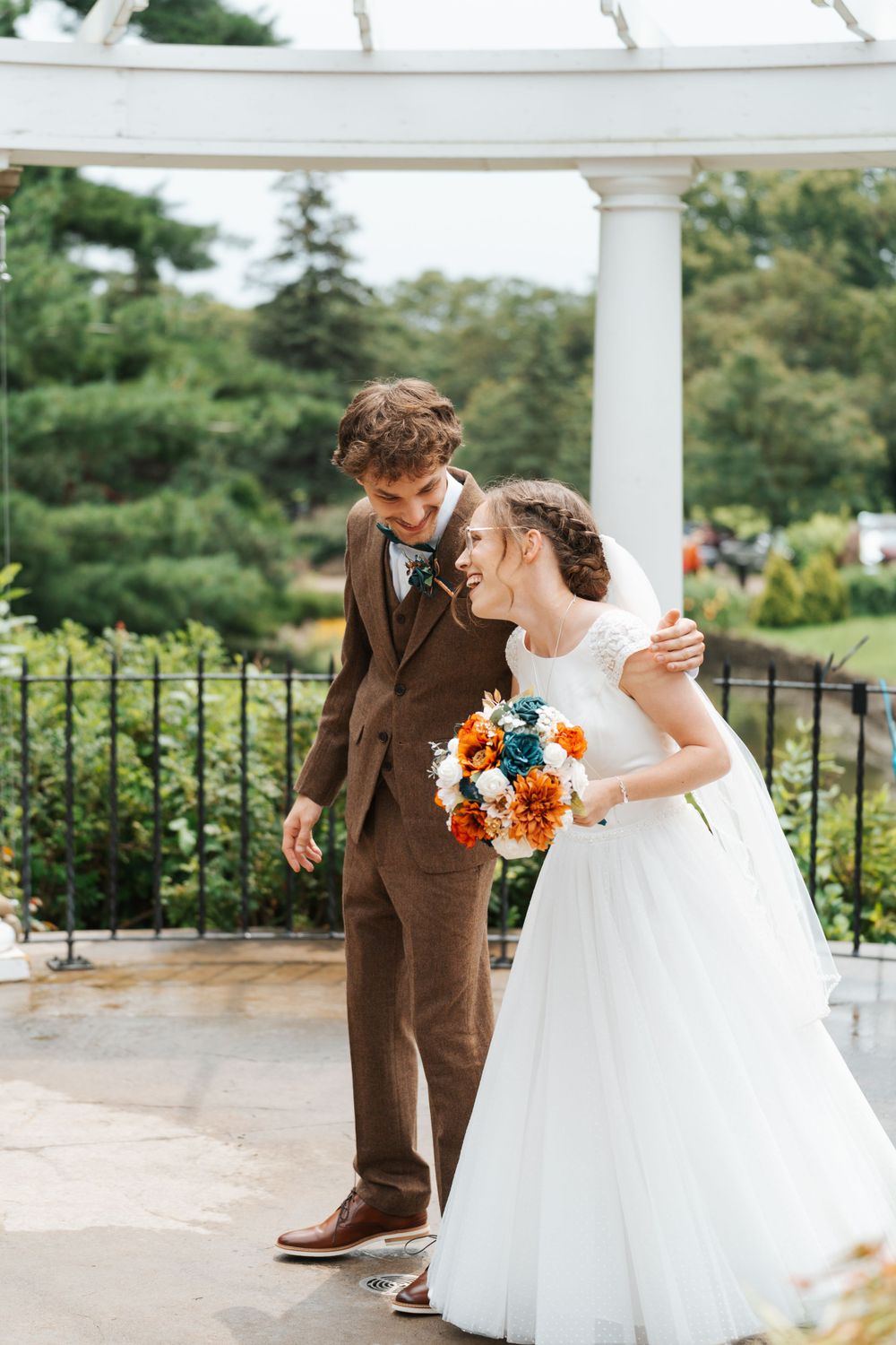 Ally & Jesse Como Conservatory First Look 7