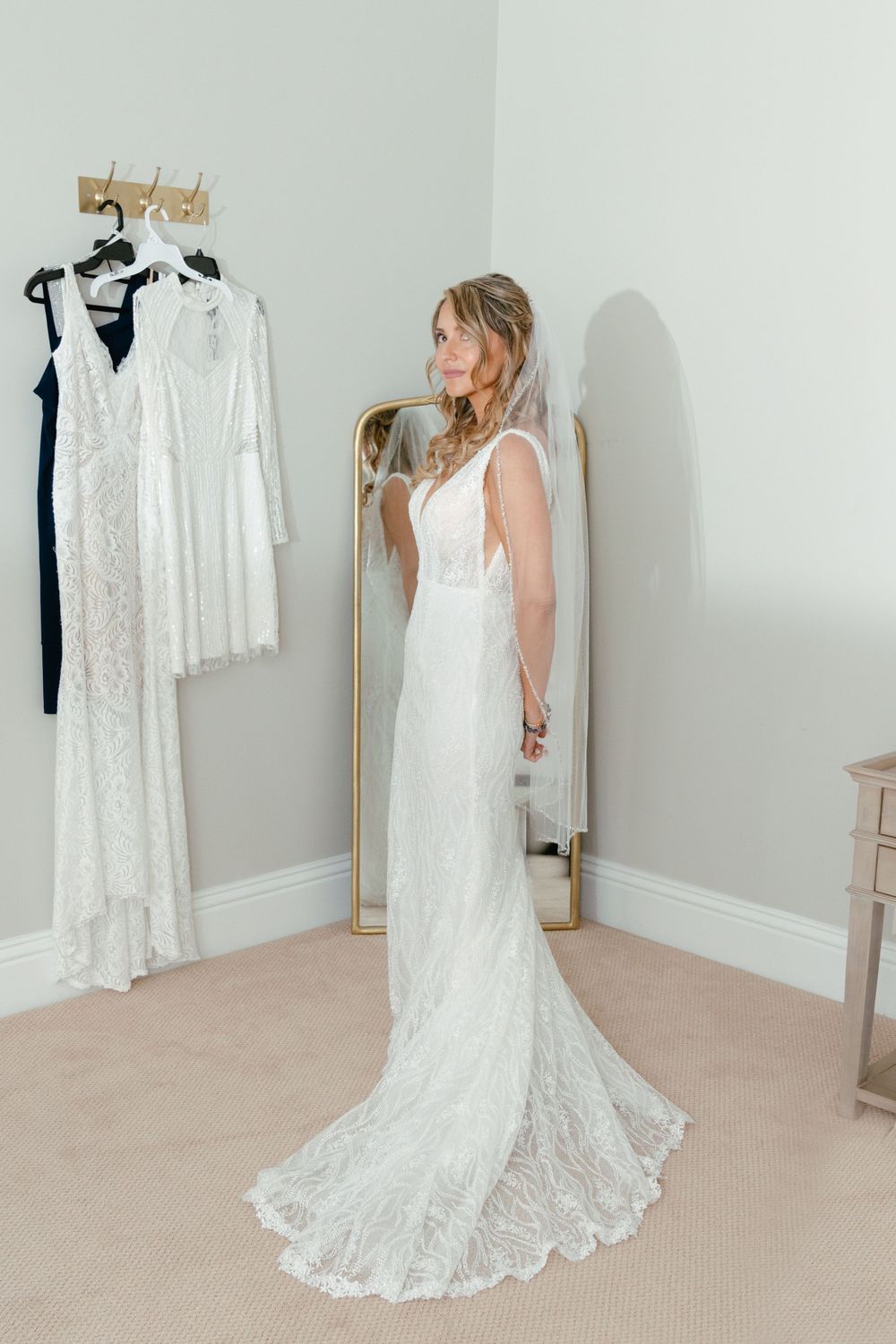 golden isles wedding photographer, weddings golden isles, bridal portraits southern, southern wedding, southern bride in suite