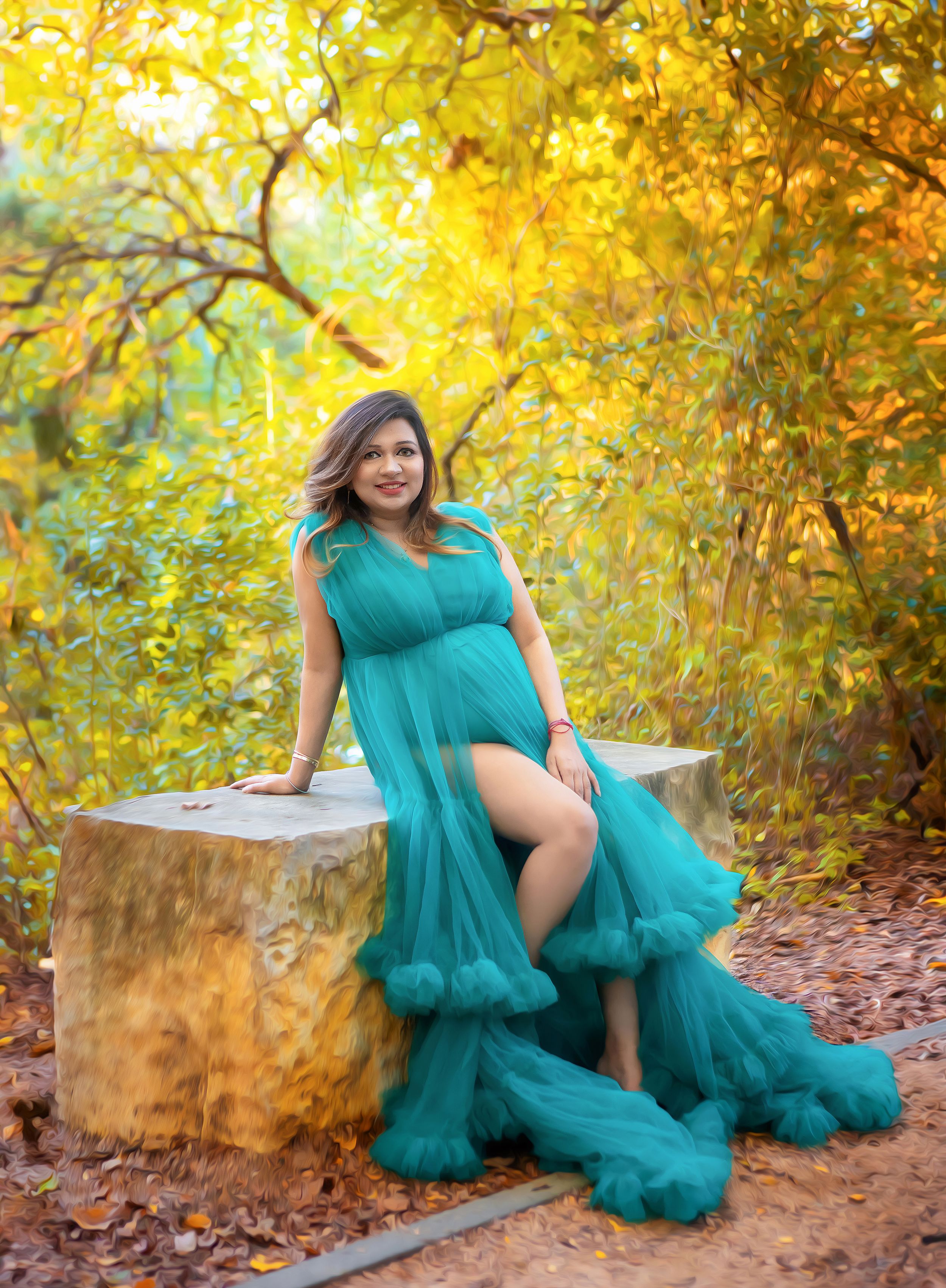 Dallas maternity photography session by Bhaire Photography, expecting mother captured beautifully at home.