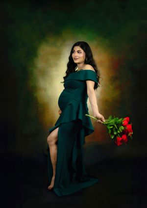 Bhaire Photography Frisco + aLL over Dallas TX maternity session, capturing mother-to-be with gentle, timeless lighting.
