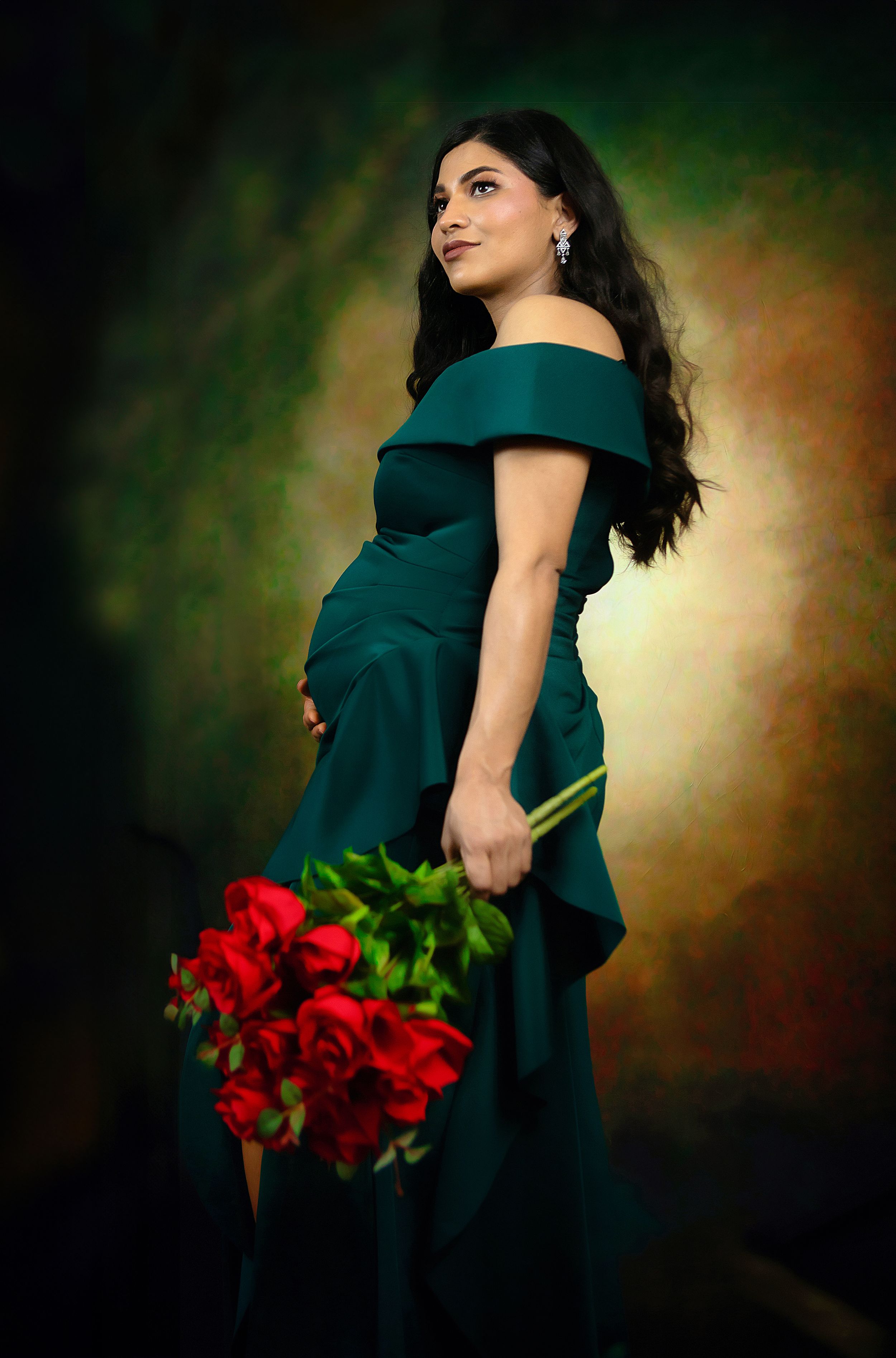 Frisco covering all of Dallas ForthWorth TX, maternity photography by Bhaire Photography, natural lifestyle session in cozy home studio
