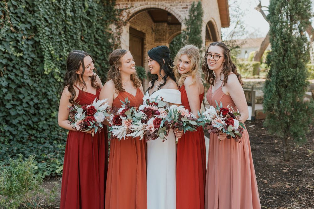 The Spring Event Venue Waxahachie, Anna Romani Photography, Candid Wedding Photography, Bridesmaids