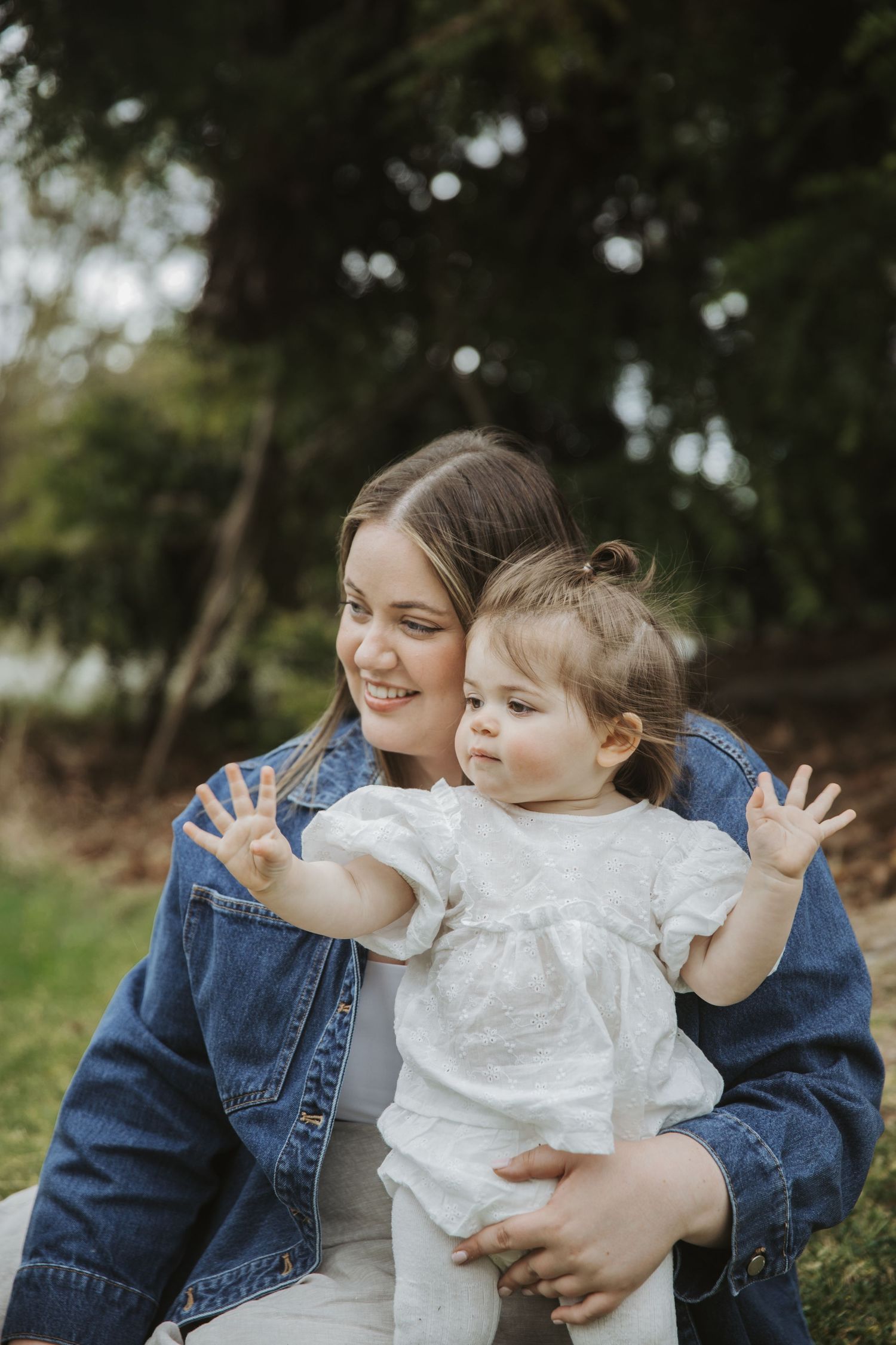 Family photography, Melbourne family photographer, natural family portraits, candid family moments, outdoor family photoshoot