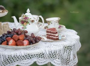 Kids tea party picture.