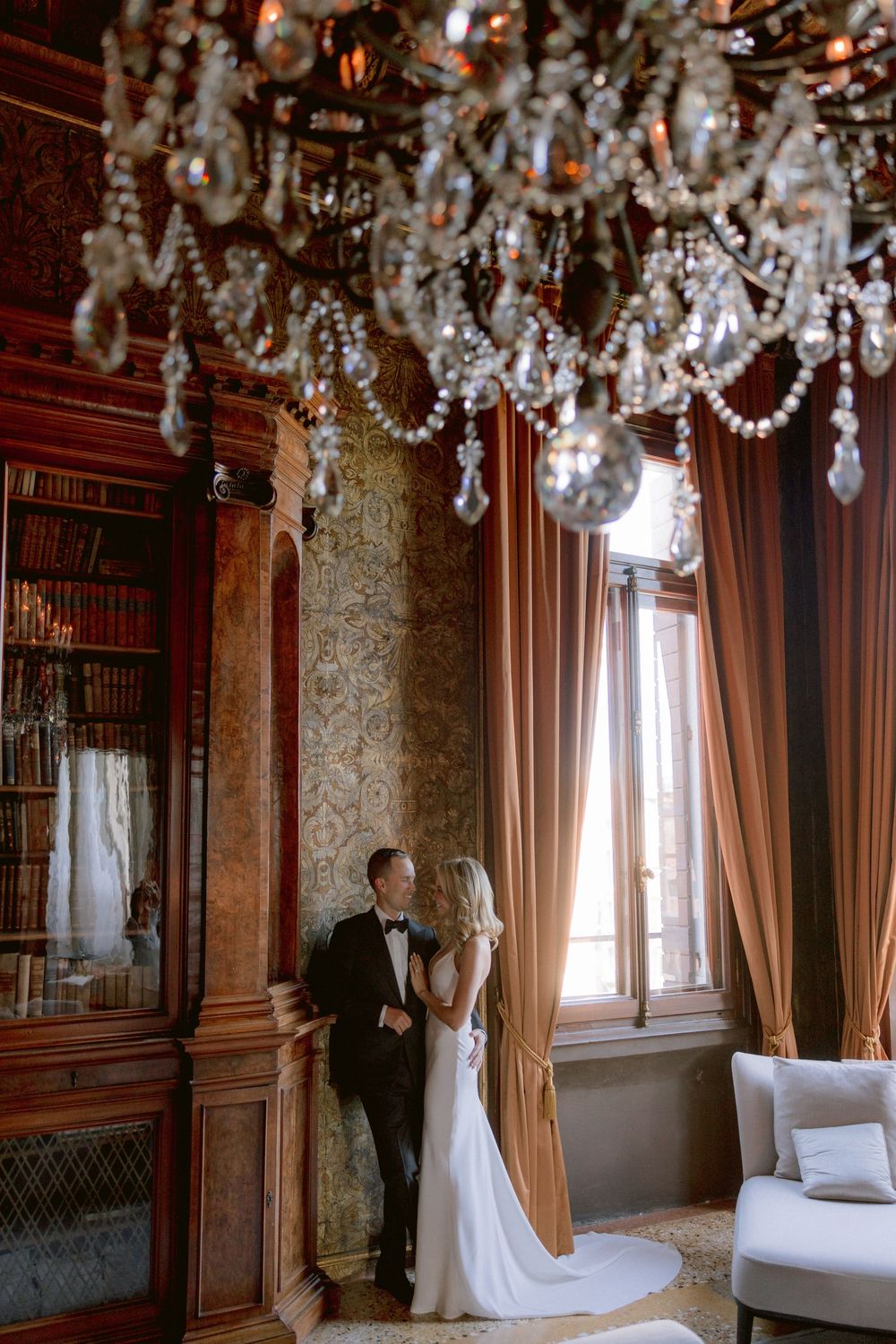 Luxury elopement wedding photo shoot at hotel Aman Venice