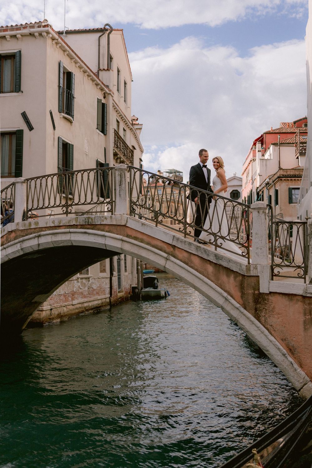 Wedding photo shoot on a bridge in Venice