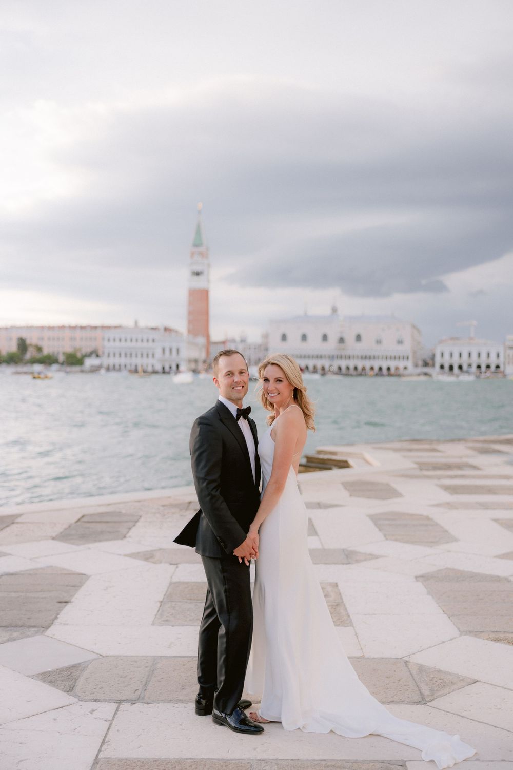 Wedding photo shoot at San Giorgio Maggiore in Venice at the sunset