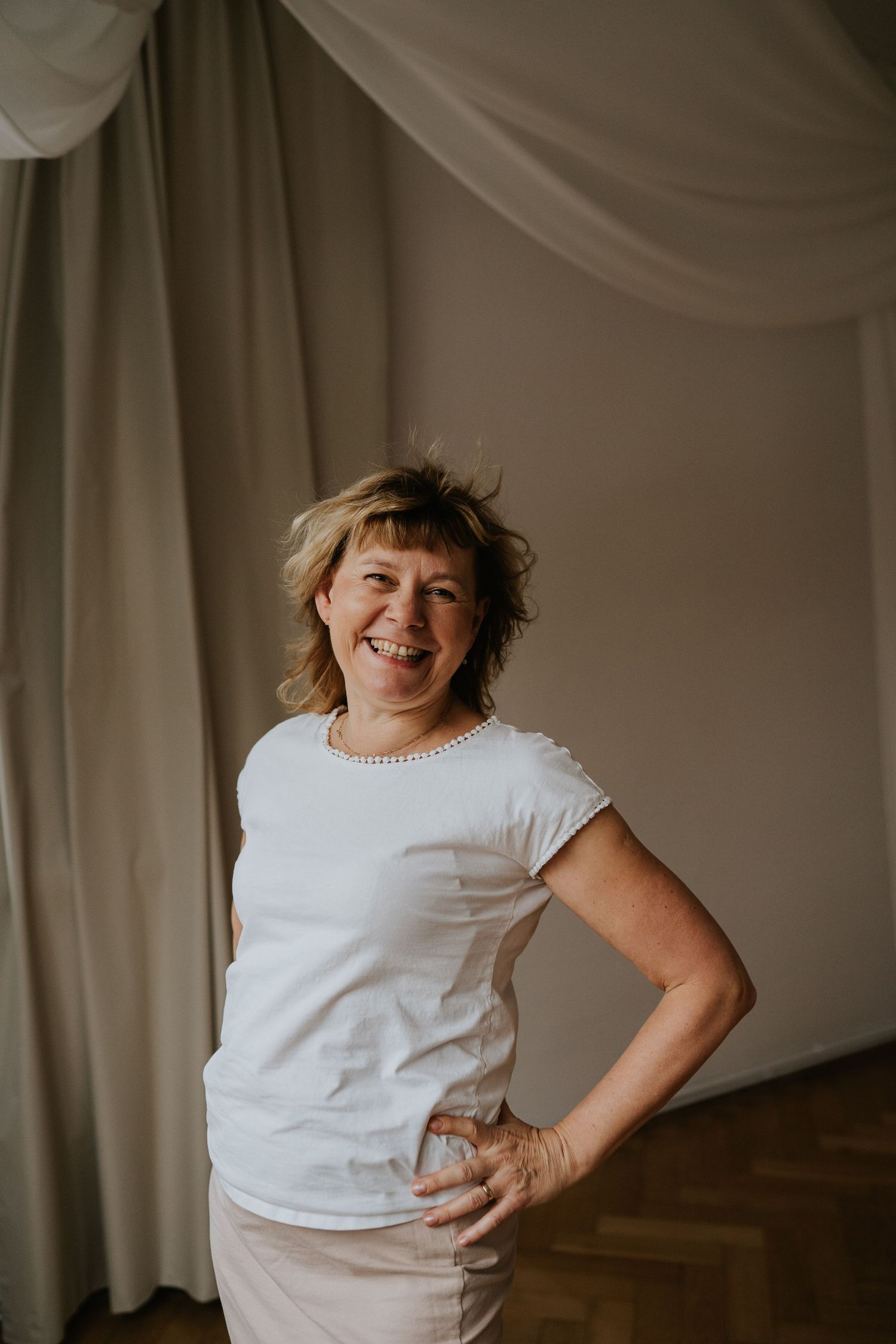 Rodzinna sesja zdjęciowa pokoleniowa Katowice sesja rodzinna w studiu fotograf Katowice fotograf Śląsk zdjęcia rodzinne z dziadkami sesja