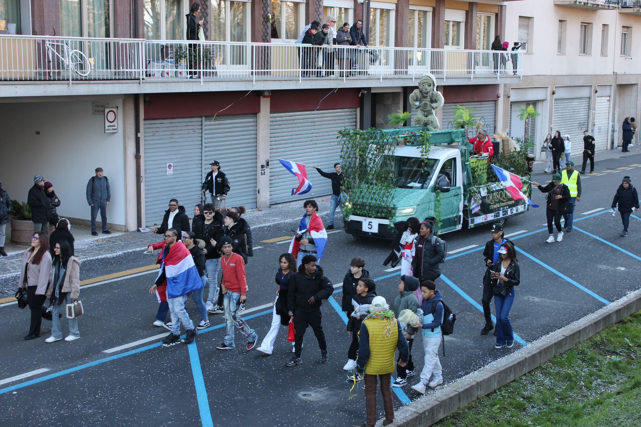 Treviso Carnival Parade 2026. The Cultural Association “Yo Soy Dominicano Aquí y Allá” of the Dominican Republic with the show “Quisqueya”.