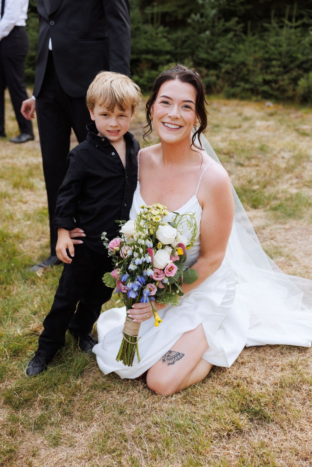 Private land wedding ceremony in Trinity by Newfoundland documentary style wedding photographer Kaitlyn Yvette