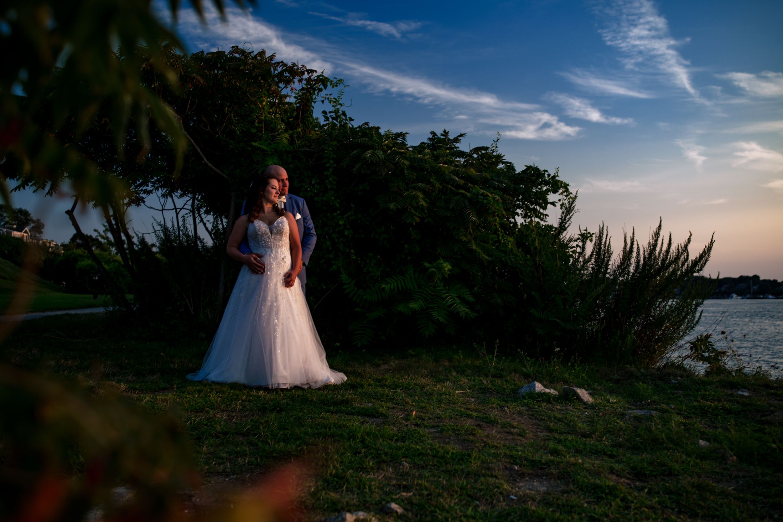 Waterfront wedding at the Boat House in Tiverton, RI. Luxury coastal photography by Rhode Island wedding photographer Stefy Hilmer.