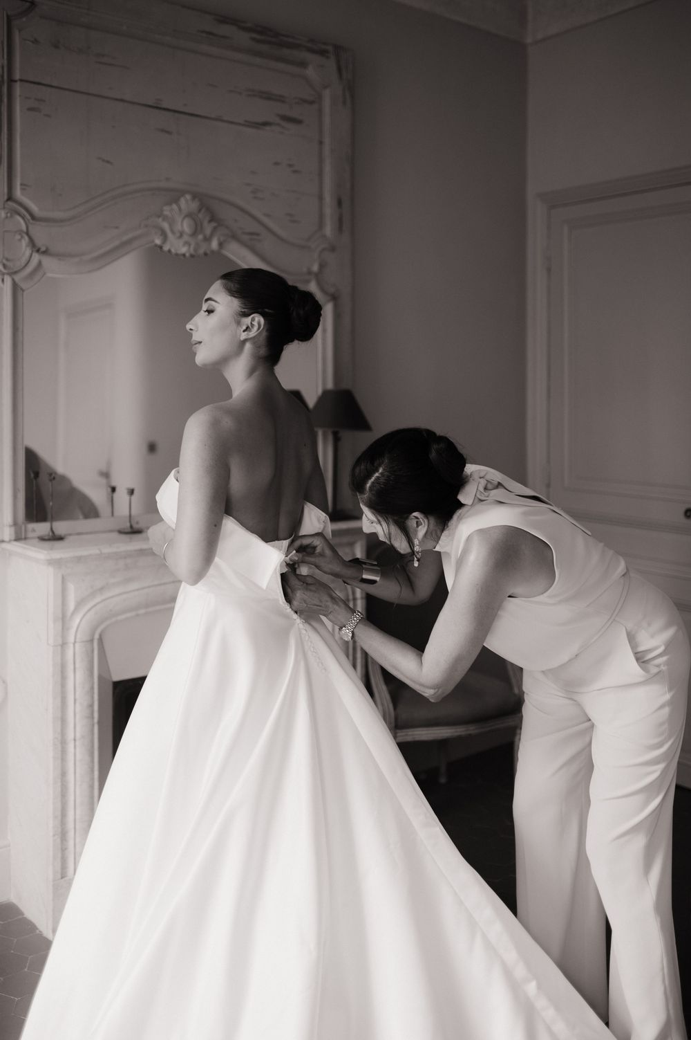 Moment de préparatifs mère - fille au Chateau des demoiselles.
