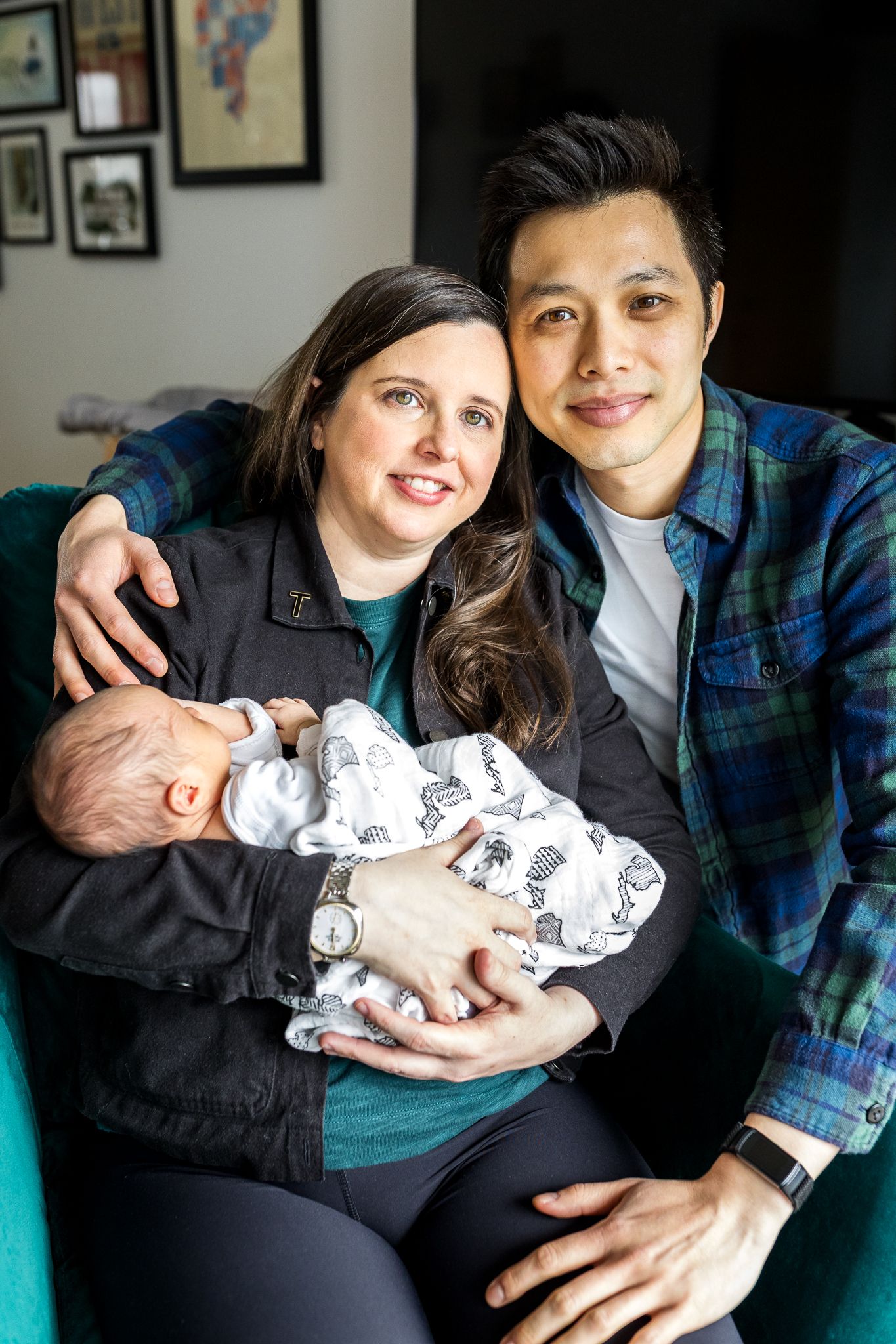 joyful newborn photos