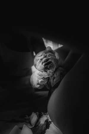 Geboortefotograaf geboorte geboortefotografie brabant Oss bevalling Den Bosch Uden  fotografie baby newborn newlife zwangerschapsshoot gezin