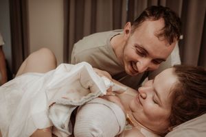 Geboortefotograaf geboorte geboortefotografie brabant Oss bevalling Den Bosch Uden  fotografie baby newborn newlife zwangerschapsshoot gezin