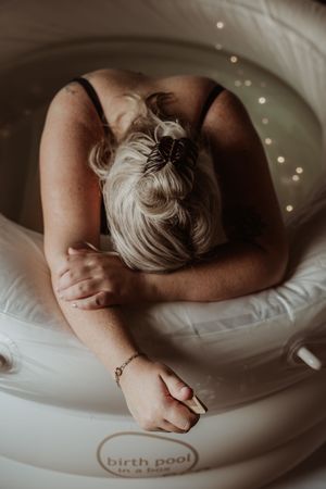 Geboortefotograaf geboorte geboortefotografie brabant Oss bevalling Den Bosch Uden  fotografie baby newborn newlife zwangerschapsshoot gezin