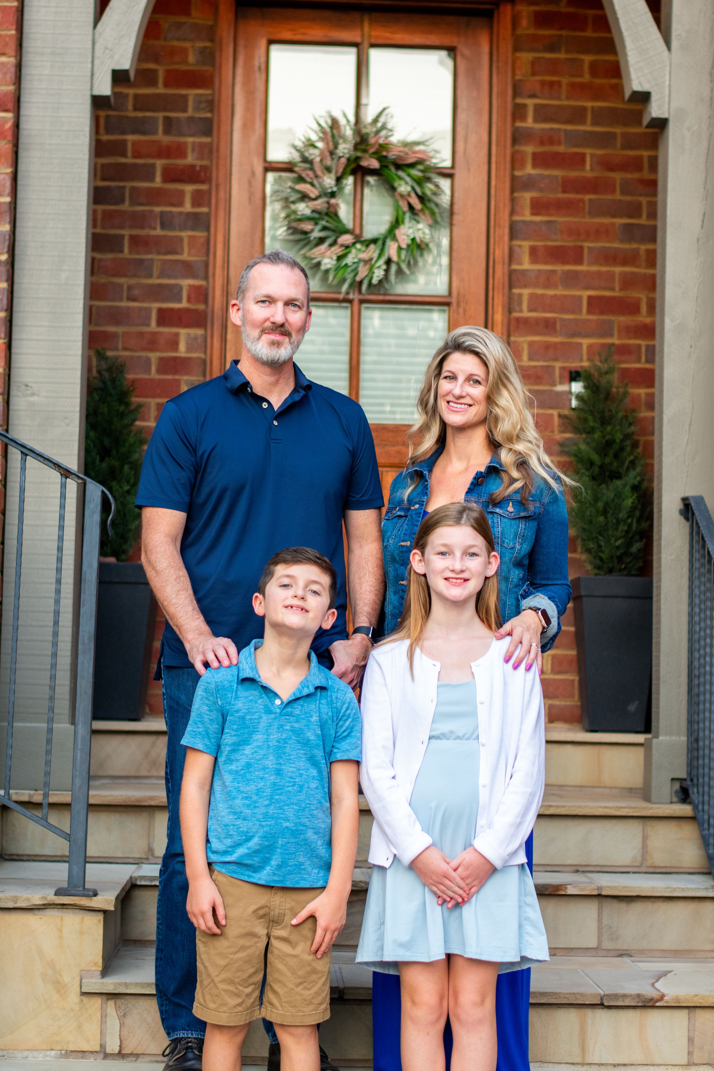 Knoxville Family Photographer
Tennessee Family Photographer
Knoxville, Tennessee Family Photographer
Courtney Haskins
Courtney Renee Images