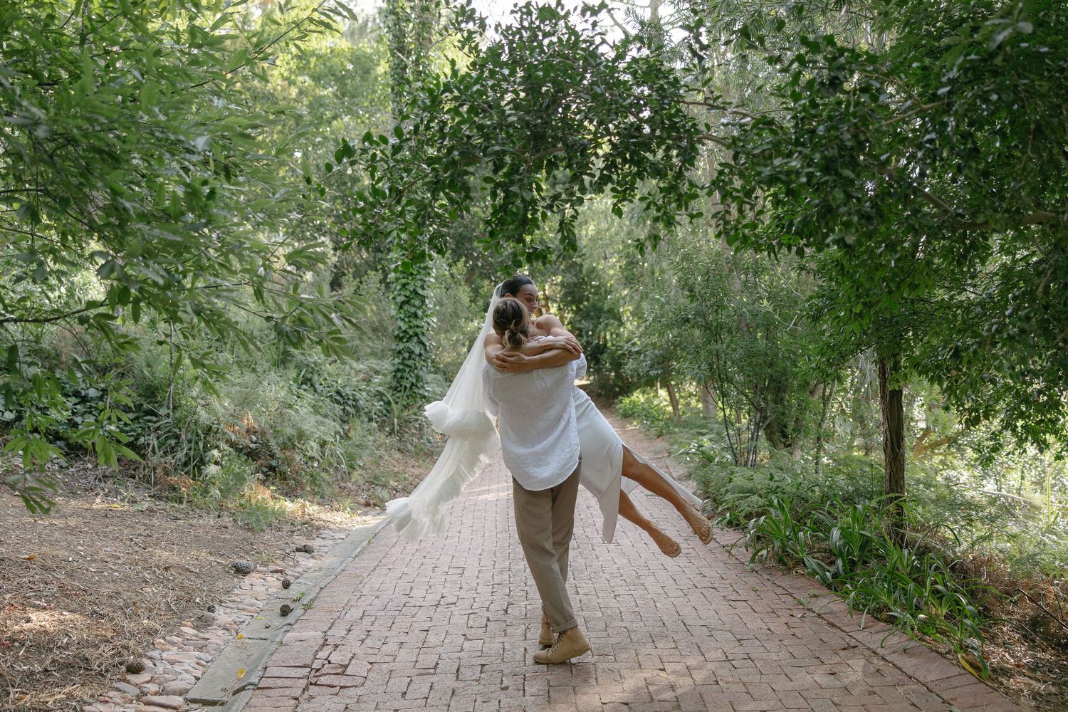 Cape Town wedding photographer Christene de Coning at Silvermist Constantia documentary wedding
