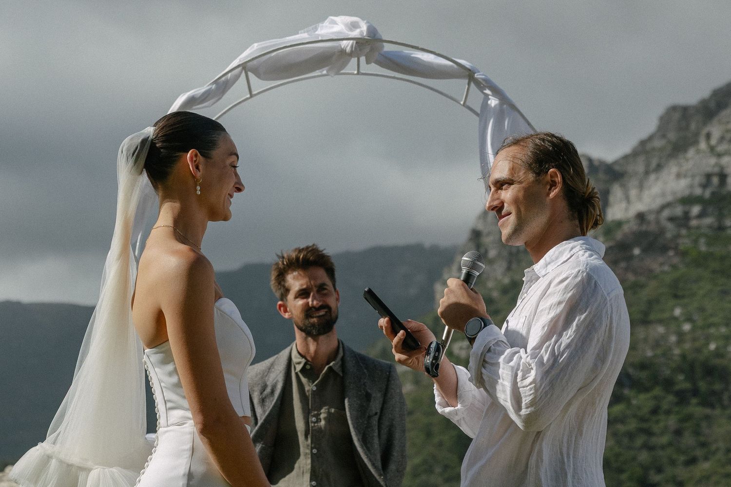 Cape Town wedding photographer Christene de Coning at Silvermist Constantia documentary wedding