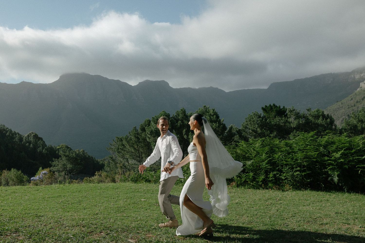 Cape Town wedding photographer Christene de Coning at Silvermist Constantia documentary wedding