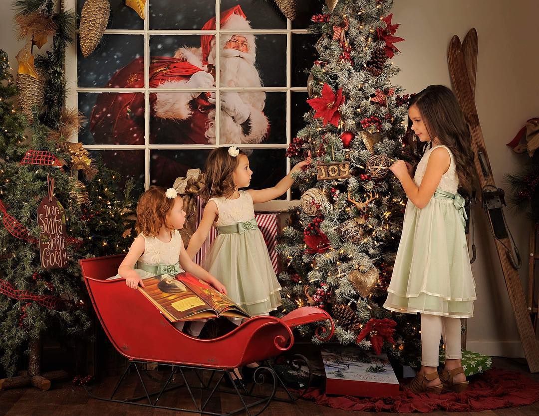 Each of our Christmas sets are custom styled and built! Creating something truly unique each year! Blackfoot, Idaho Falls, Pocatello photog