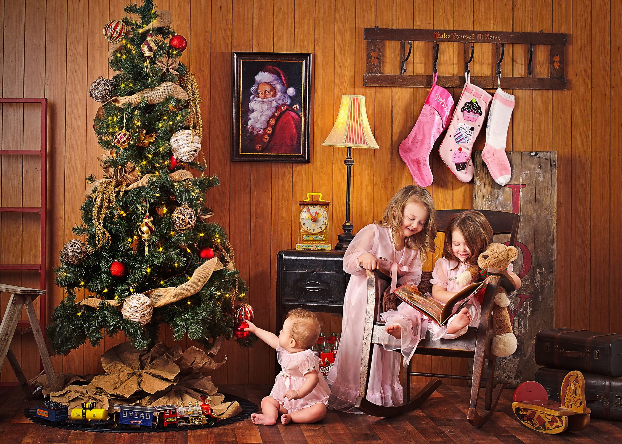 Each of our Christmas sets are custom styled and built! Creating something truly unique each year! Blackfoot, Idaho Falls, Pocatello photog