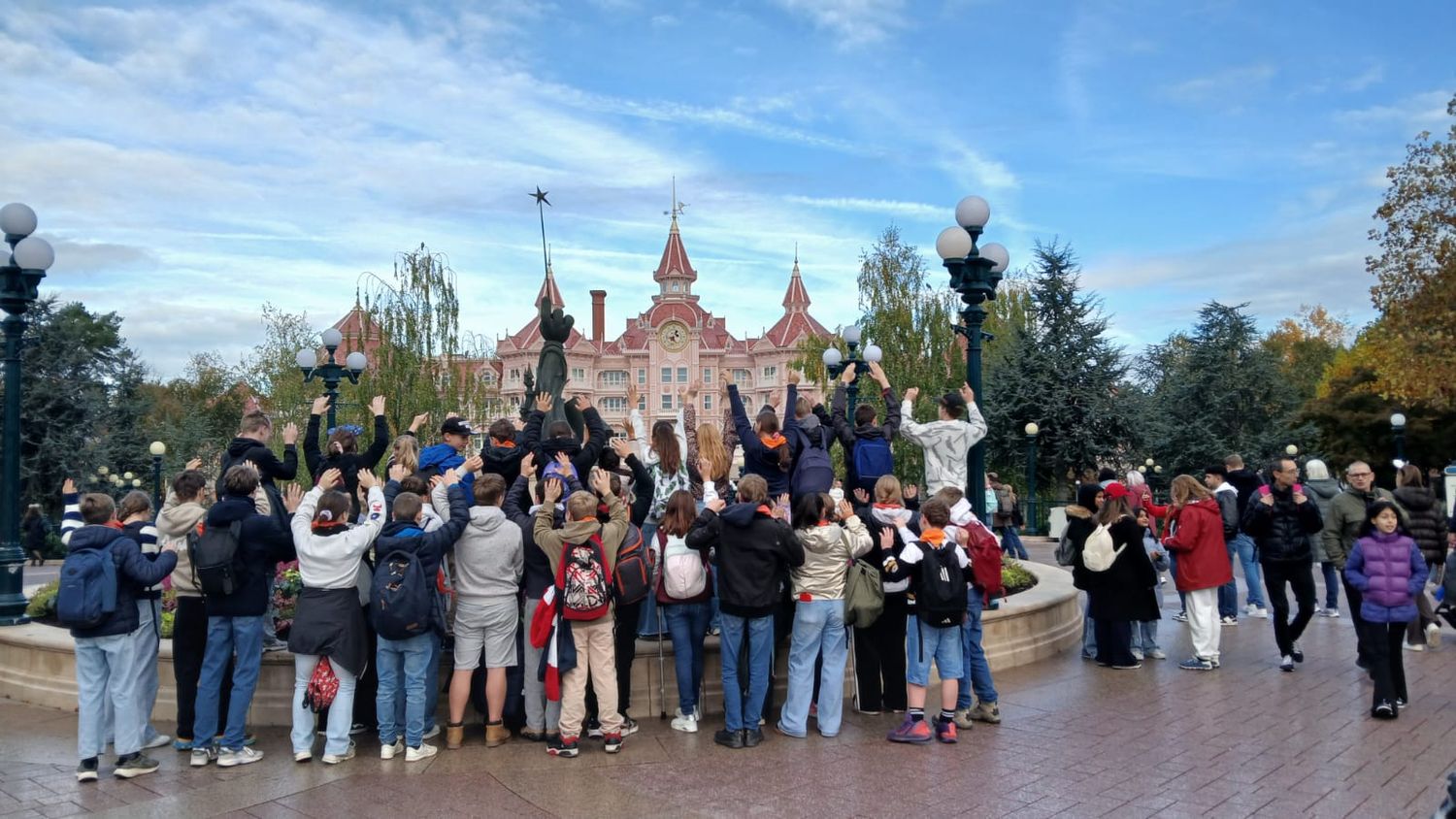 Les enfants d'accueil à Disneyland