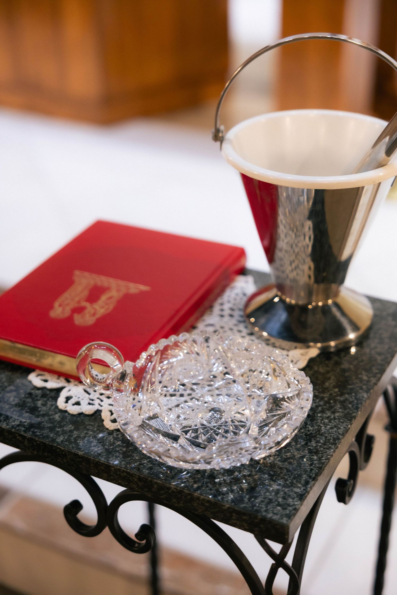 Bride and groom indoor catholic ceremony photos in Frankfort, Illinois