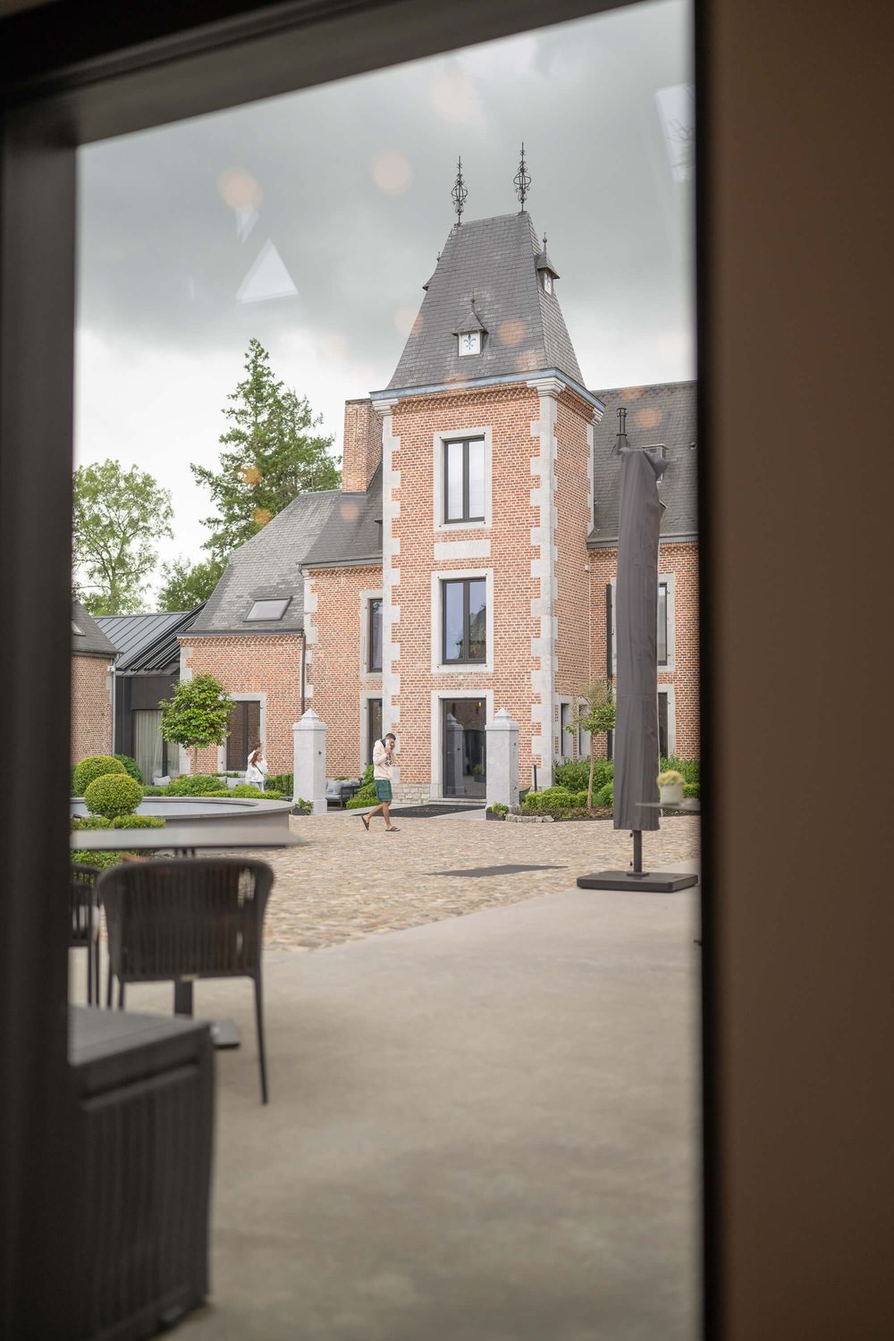 photo de la cour intérieure du chateau de vignée, à Rochefort