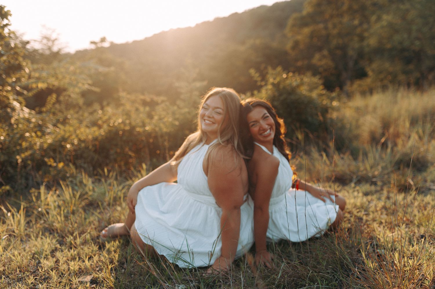 Senior portraits. Maryland Senior Portraits. Golden hour. Sunset senior portraits. Family session. DMV photographer