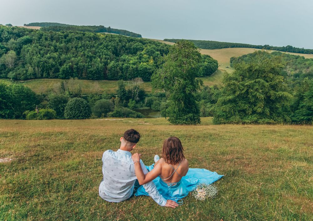 Cununie civila in natura. Fotograf profesionist de nunta in București si toată România. Preț mic, albume foto de nunta.