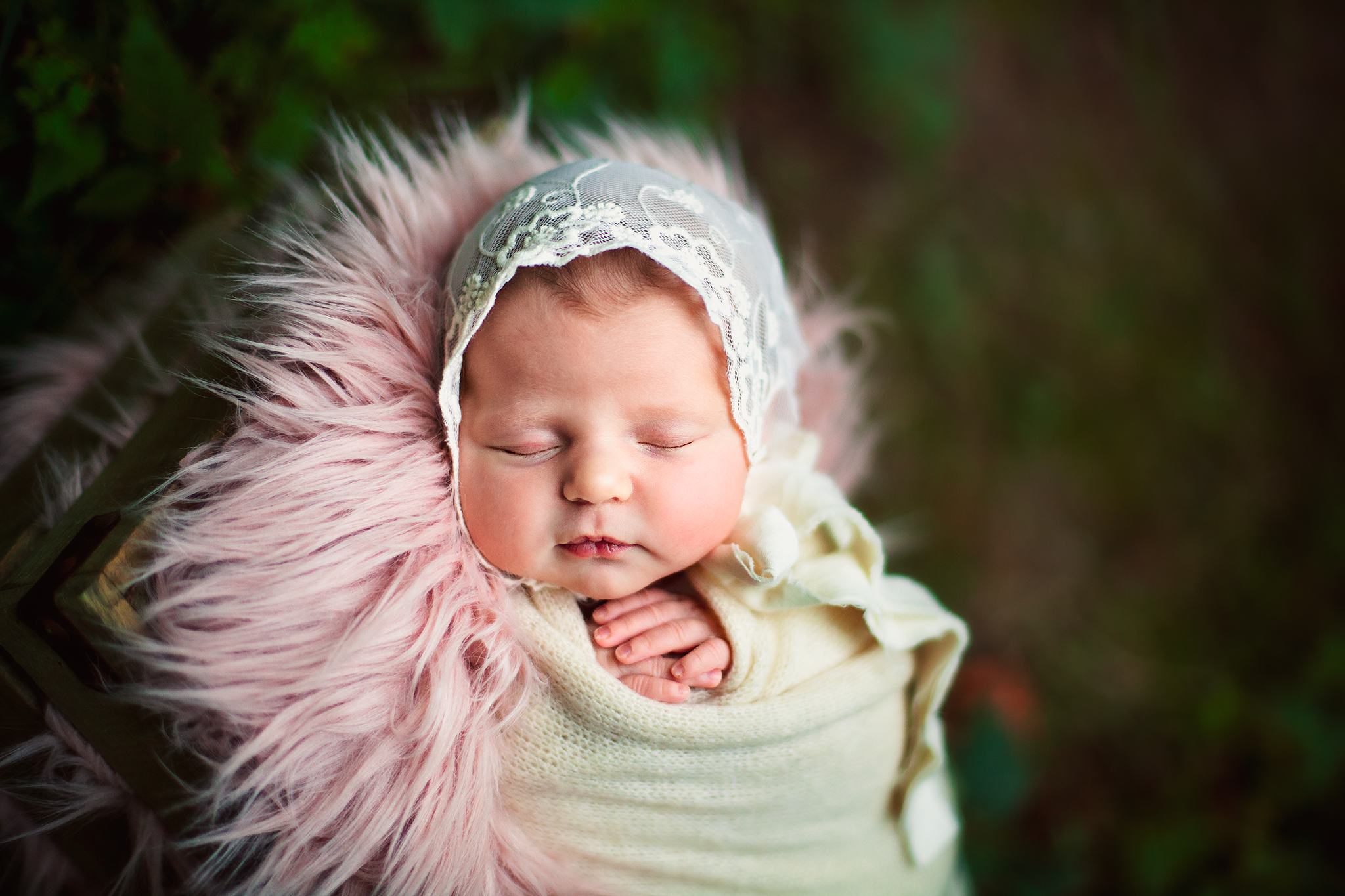Nanaimo Outdoor Newborn Photography - Little Ginger Photography in Nanaimo, BC on Vancouver Island. Newborn Photographer in Nanaimo BC.