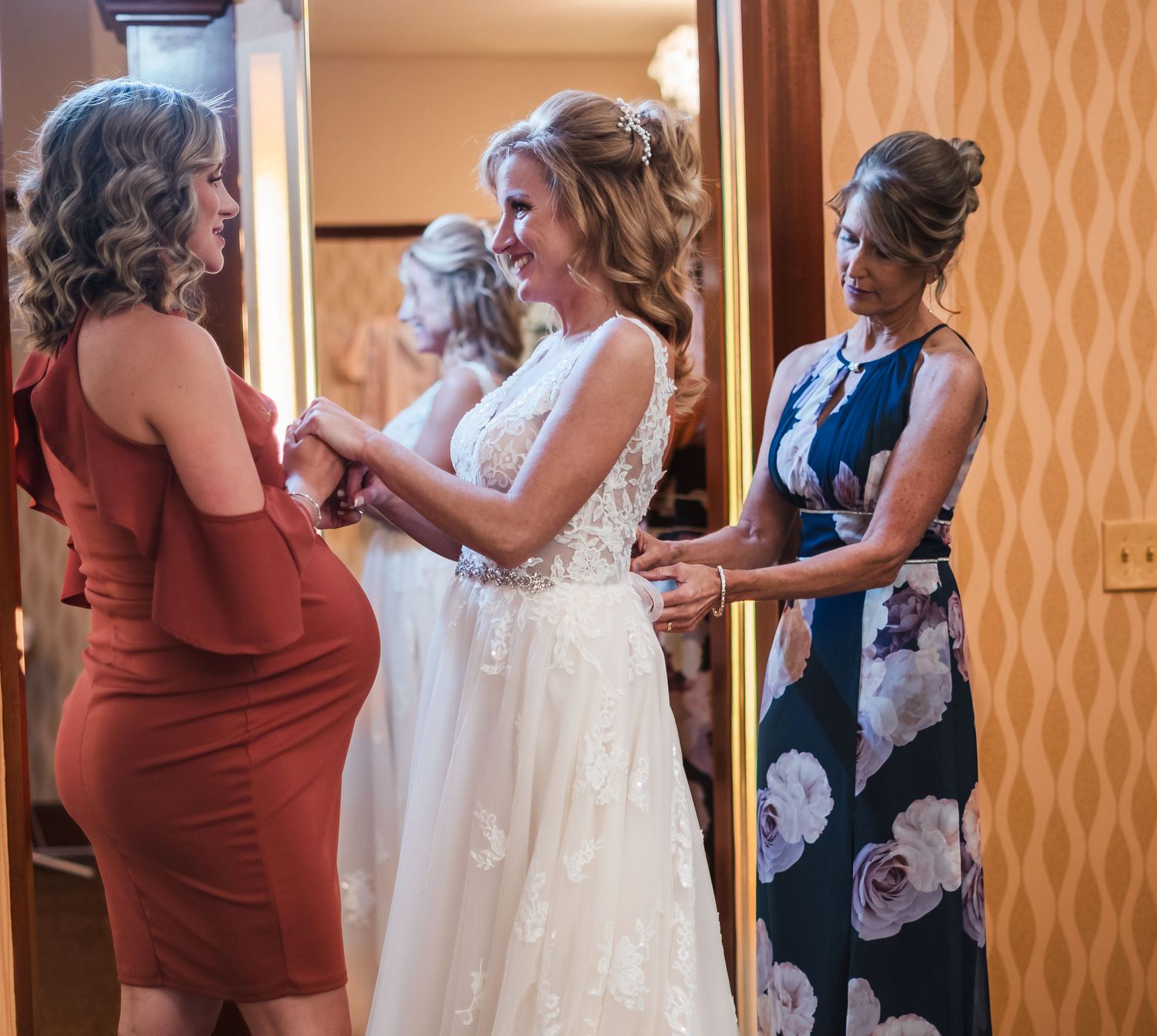 bride's suite at Scioto reserve wedding venue