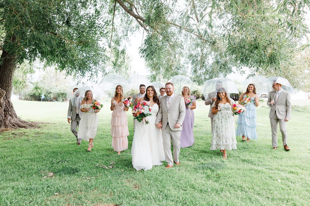 Summerland and Penticton Wedding photographer.  South Okanagan weddings.  Vineyard weddings.